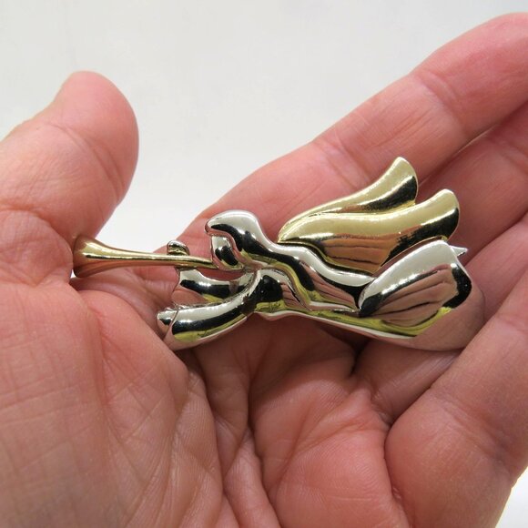 Liz Claiborne Angel Brooch Gold Silver Tones Flying Trumpet 2.5" Pin  Two Tone - Picture 4 of 6